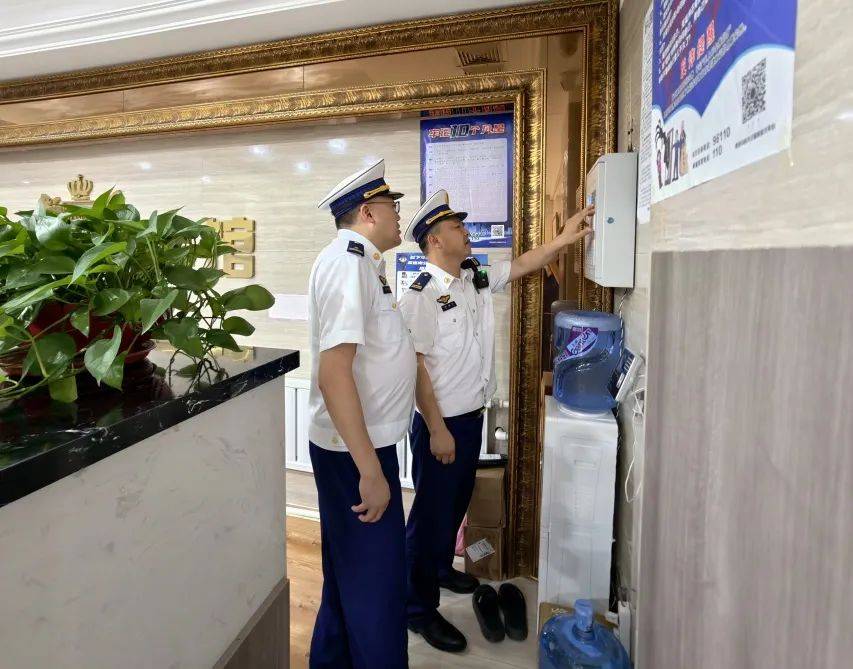 营口消防大石桥大队深入辖区重点单位开展消防安全检查 筑牢消防安全“防护网”