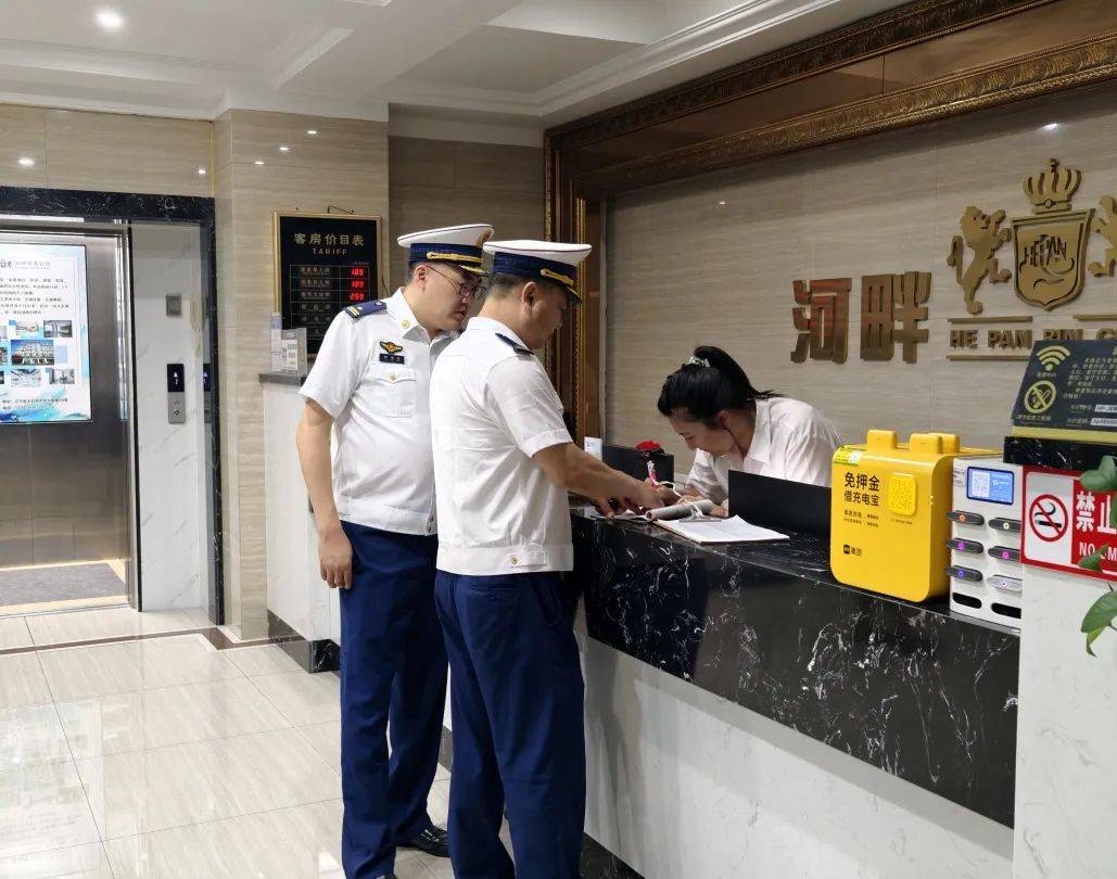 营口消防大石桥大队深入辖区重点单位开展消防安全检查 筑牢消防安全“防护网”