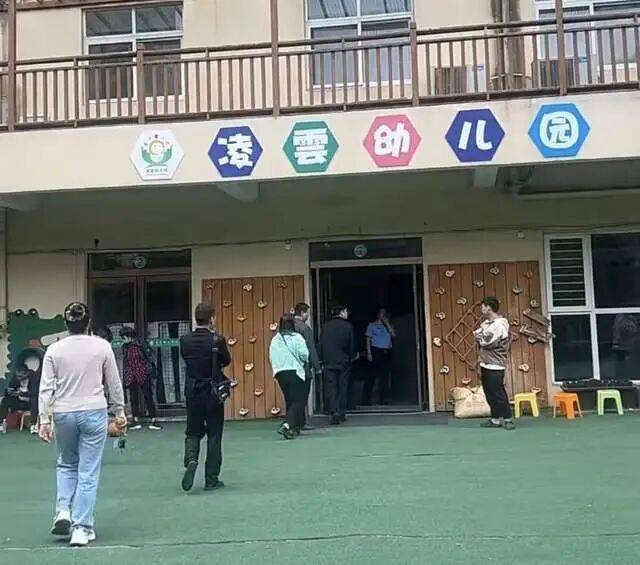 幼儿园下午放学还好好的，晚上突然倒闭了！家长称刚收了100名孩子的费用，每人1万多元！当地：负责人被控制，110名孩子已安置就读