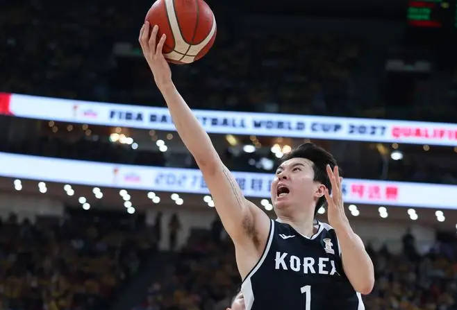 李贤重26+14韩国大胜伊朗 晋级决赛静候中日胜者