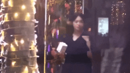 她好像真的未婚先孕了？全网都在猜孩子生父是谁