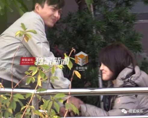 她好像真的未婚先孕了？全网都在猜孩子生父是谁