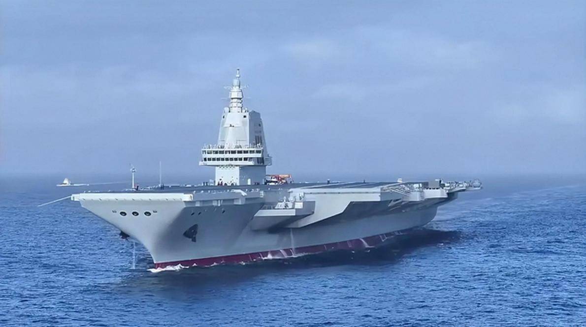 金灿荣：解放军什么时候能超过美军？我大胆做个预测！